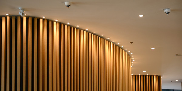 Comprar / Vender Casas Unifamiliares y Chalets en el Molar · con Iluminación Decorativa