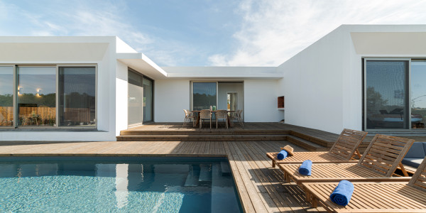 Compraventa de Inmuebles en el Molar · Casas Diseño Minivalista