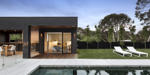 Inversores, Intermediarios, Agentes y Brokers Inmobiliarios en els Guiamets · Casas Diseño Minivalista